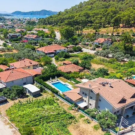 Göcek Te Müstakil Havuzlu Konforlu, Bahçeli özel Müstakil