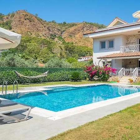 Göcek Te Müstakil Havuzlu Konforlu, Bahçeli özel Müstakil * Fethiye
