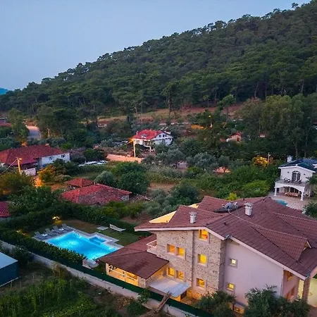 Göcek Te Müstakil Havuzlu Konforlu, Bahçeli özel Müstakil