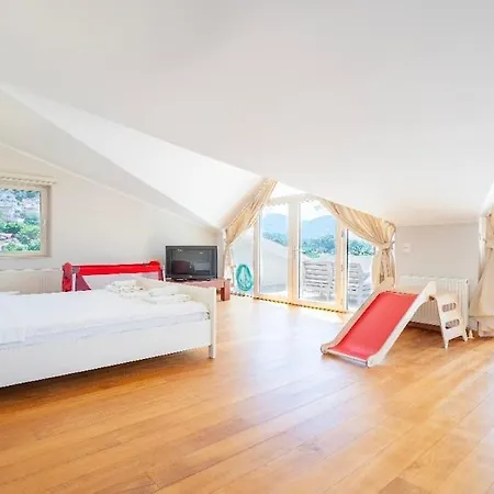 Villa Göcek Te Müstakil Havuzlu Konforlu, Bahçeli özel Müstakil *